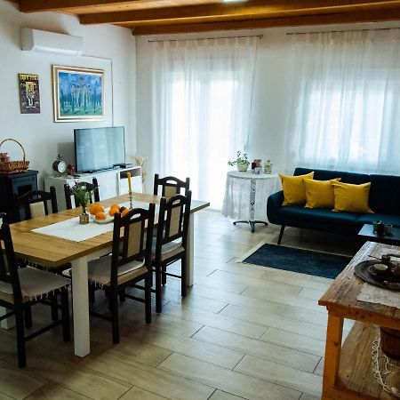 Apartment Village House Ravno Εξωτερικό φωτογραφία